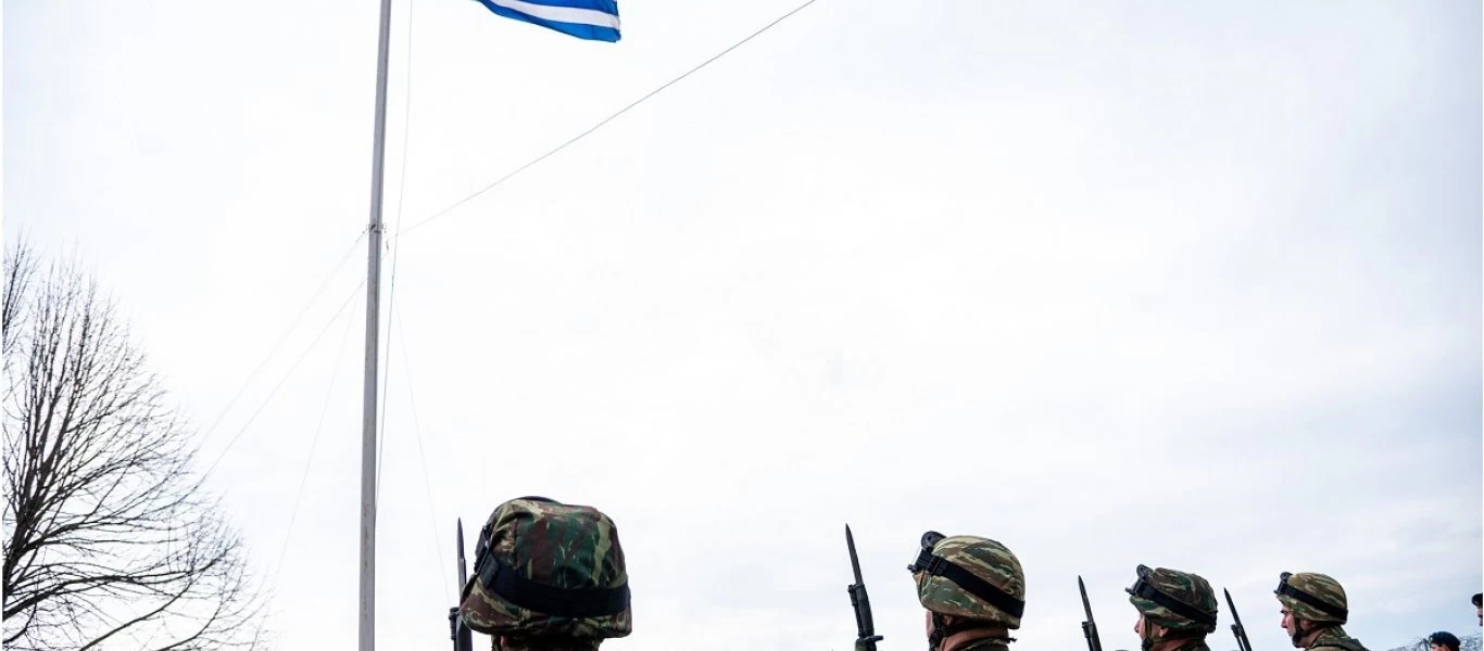 «Πυρά» στρατιωτικών για τον υποχρεωτικό εμβολιασμό: «Αρκετά διχασμένη η κοινωνία - Να μη διχαστεί το στράτευμα»
